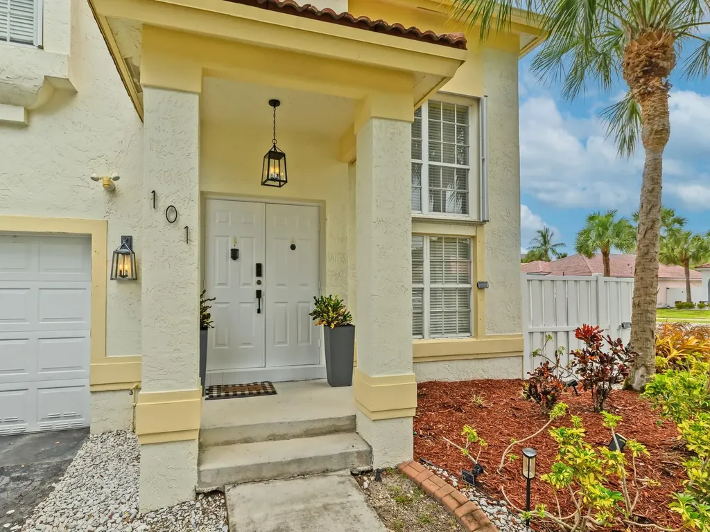 101 Gables Boulevard Weston FL 33326
