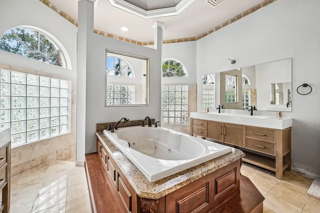 6178 NW 124th Drive Coral Springs FL 33076