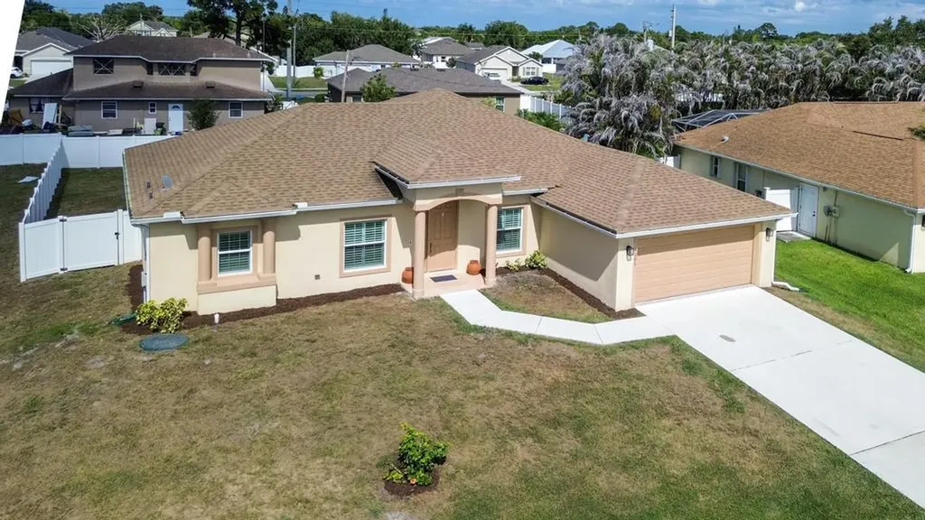 4201 SW Mcclellen Street Port St Lucie FL 34953