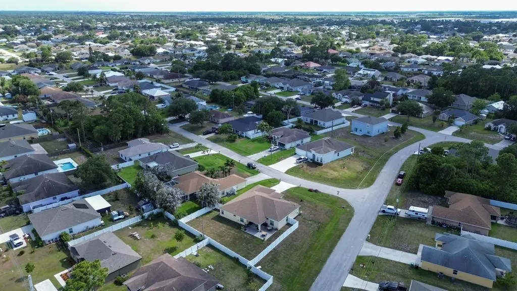 4201 SW Mcclellen Street Port St Lucie FL 34953