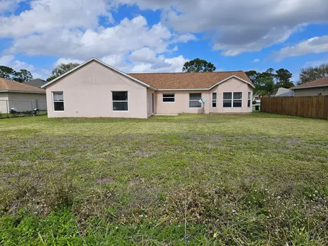 570 Ontario Street NW Palm Bay FL 32907