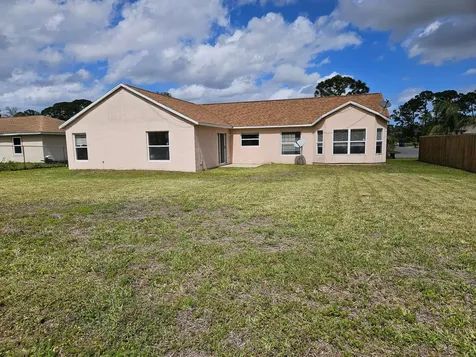 570 Ontario Street NW Palm Bay FL 32907