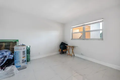 3661 Via Poinciana Road Lake Worth FL 33461