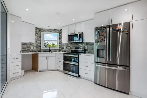 3661 Via Poinciana Road Lake Worth FL 33461