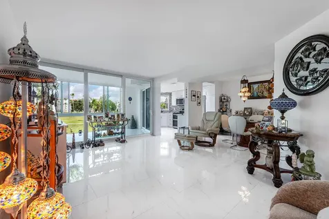 3661 Via Poinciana Road Lake Worth FL 33461