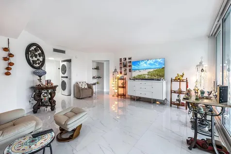 3661 Via Poinciana Road Lake Worth FL 33461