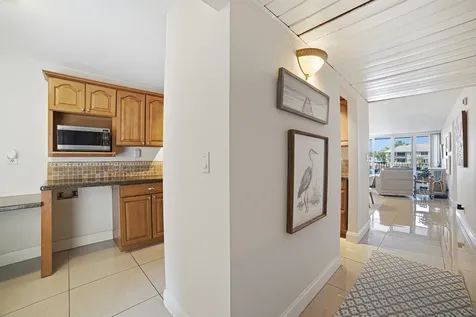 6 Royal Palm Way Boca Raton FL 33432