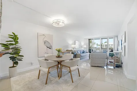 6 Royal Palm Way Boca Raton FL 33432