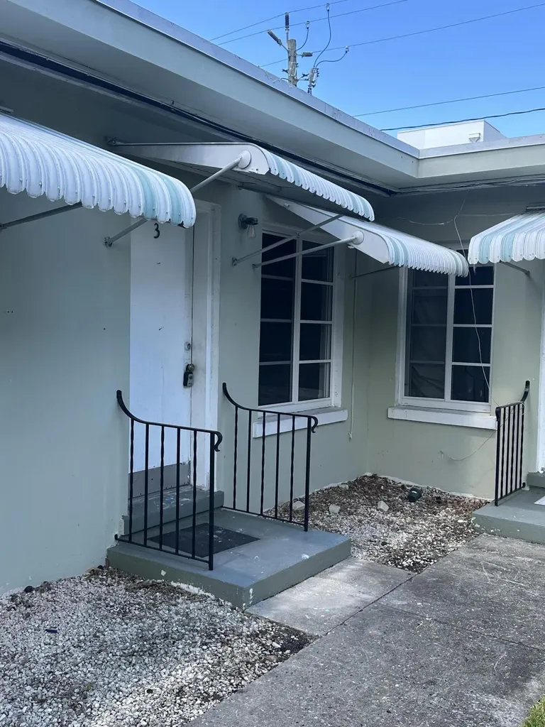 16 S Ocean Breeze Lake Worth Beach FL 33460