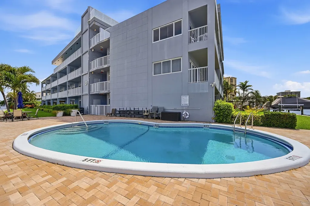 1201 S Riverside Drive Pompano Beach FL 33062