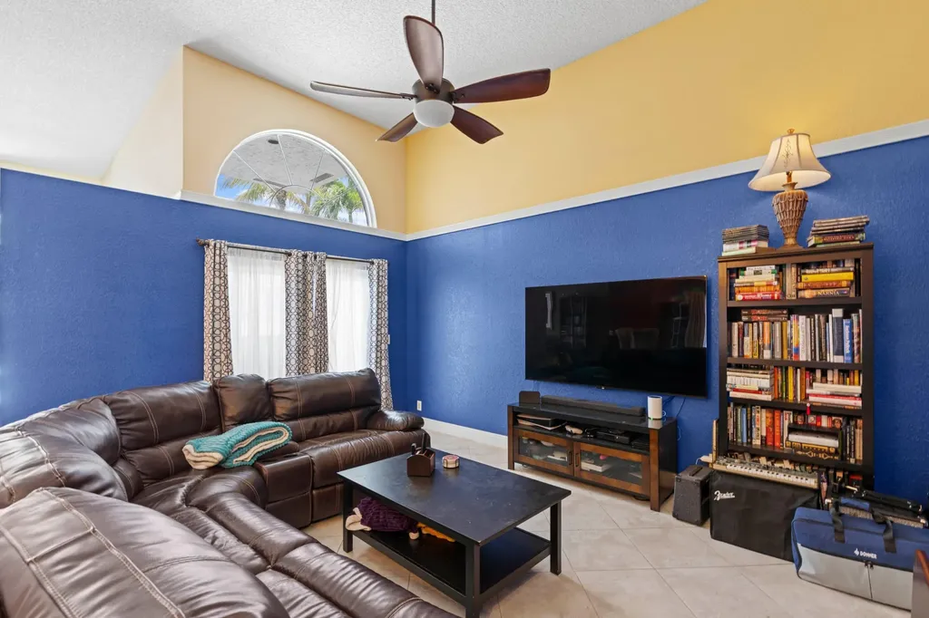 10333 Buena Ventura Drive Boca Raton FL 33498