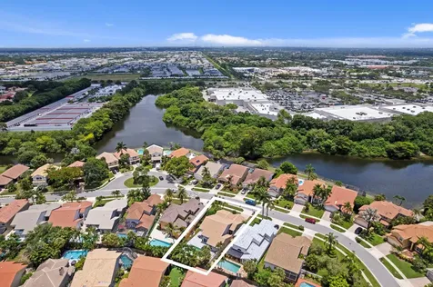 10333 Buena Ventura Drive Boca Raton FL 33498
