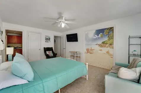 14 South Lane Boynton Beach FL 33435