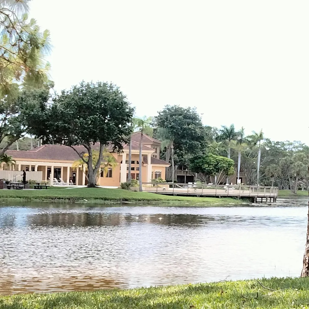 4847 Via Palm Lakes West Palm Beach FL 33417