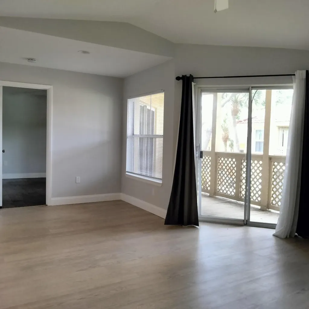 4847 Via Palm Lakes West Palm Beach FL 33417