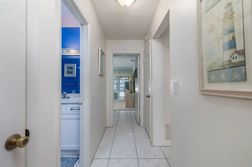 2929 SE Ocean Boulevard Stuart FL 34996