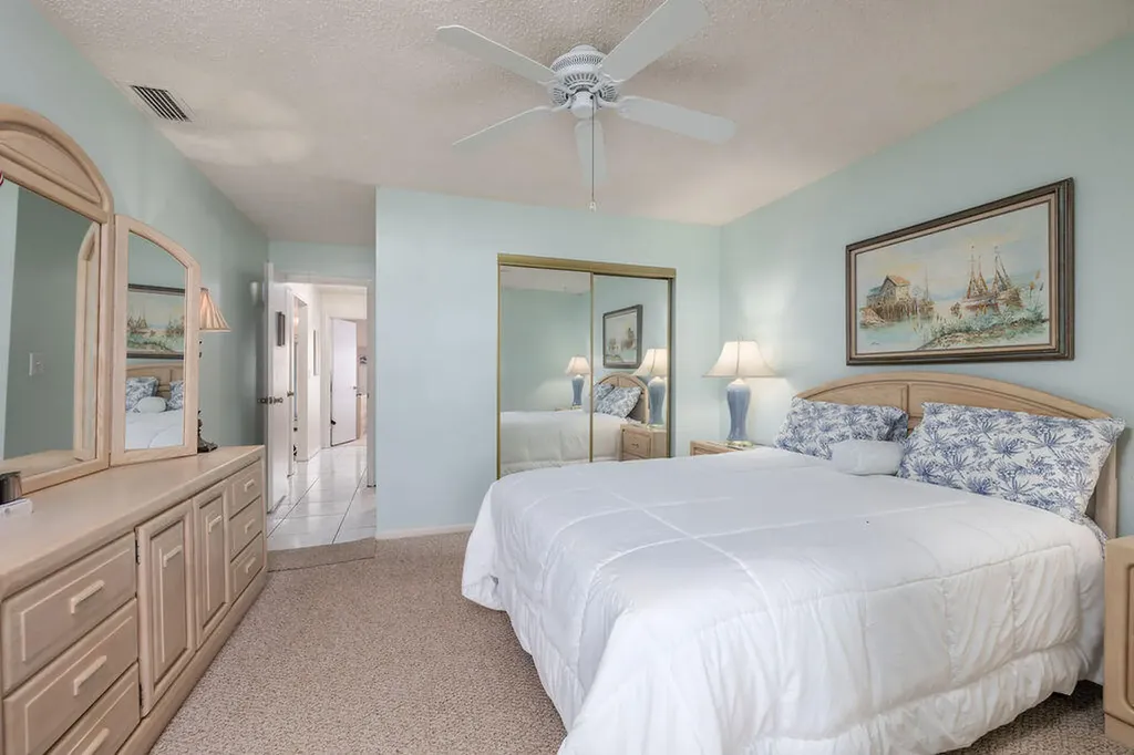 2929 SE Ocean Boulevard Stuart FL 34996