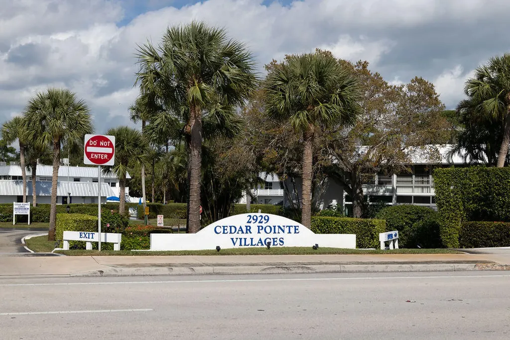 2929 SE Ocean Boulevard Stuart FL 34996