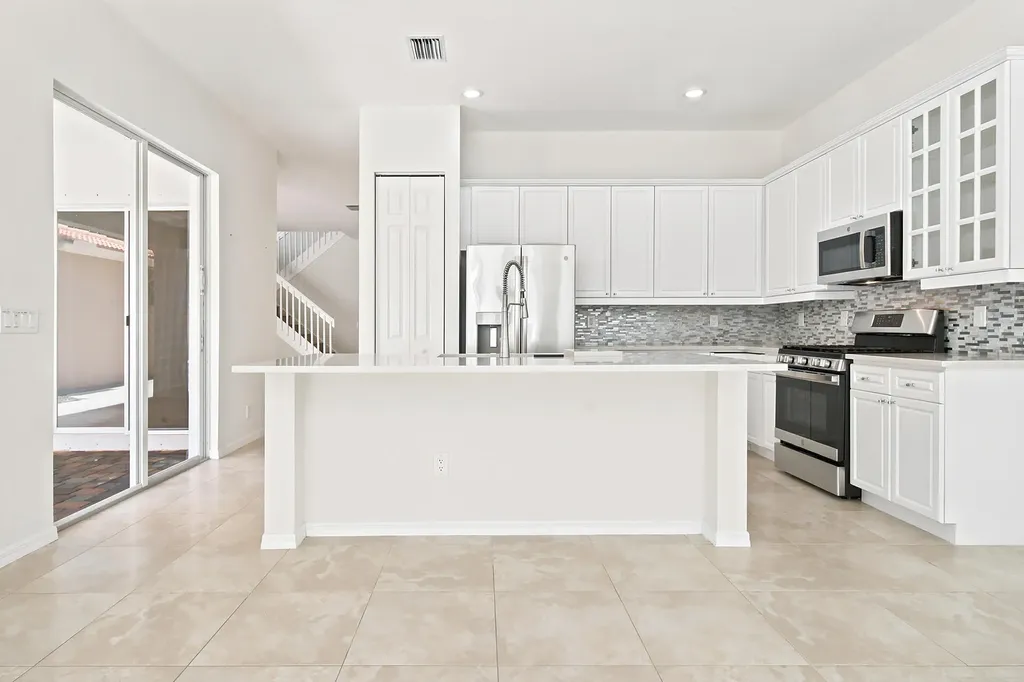 207 Isle Verde Way Palm Beach Gardens FL 33418
