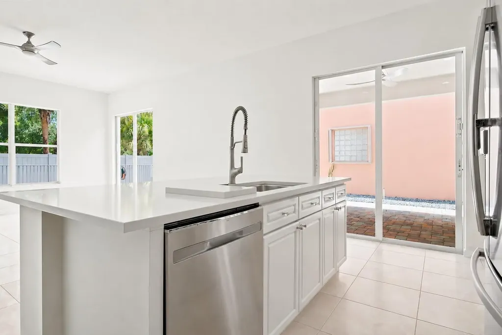 207 Isle Verde Way Palm Beach Gardens FL 33418