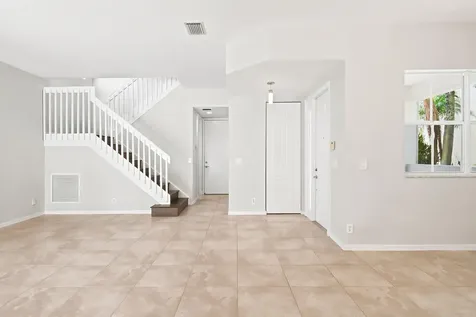 207 Isle Verde Way Palm Beach Gardens FL 33418