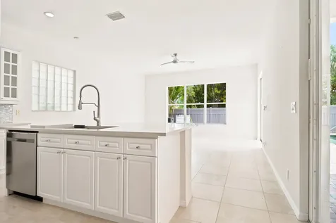 207 Isle Verde Way Palm Beach Gardens FL 33418
