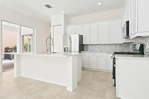 207 Isle Verde Way Palm Beach Gardens FL 33418