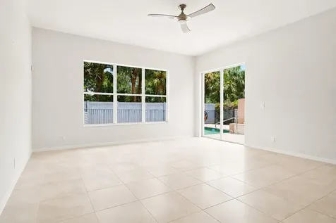 207 Isle Verde Way Palm Beach Gardens FL 33418