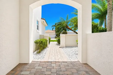 207 Isle Verde Way Palm Beach Gardens FL 33418