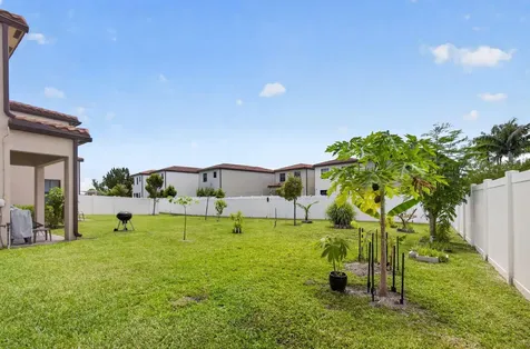 4009 Sequoia Place Riviera Beach FL 33410