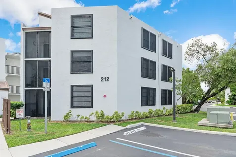 212 Lake Pointe Drive Oakland Park FL 33309