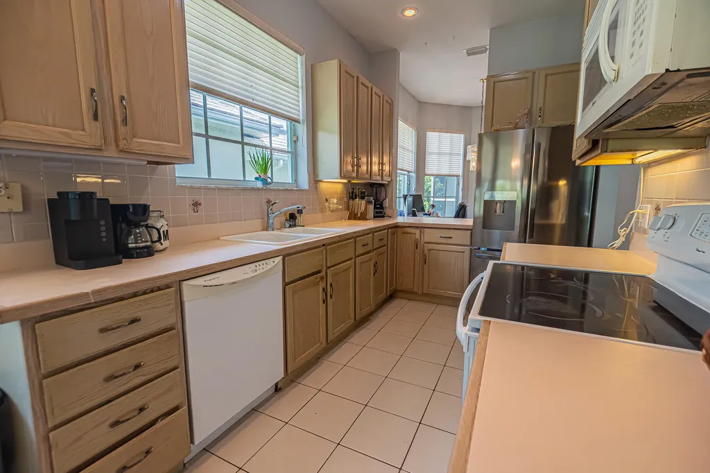 414 SW Fairway Landing Port St Lucie FL 34986