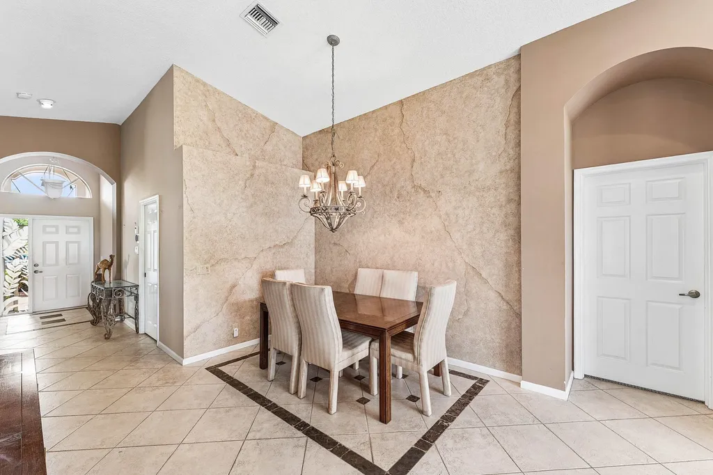 7385 Haviland Circle Boynton Beach FL 33437