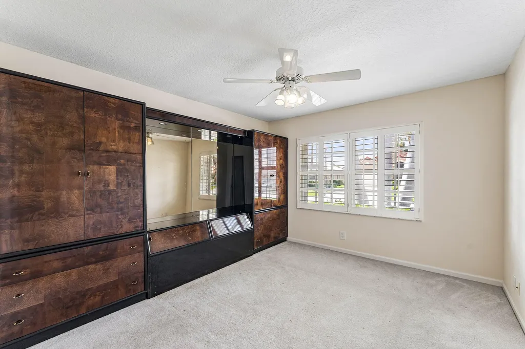 7385 Haviland Circle Boynton Beach FL 33437