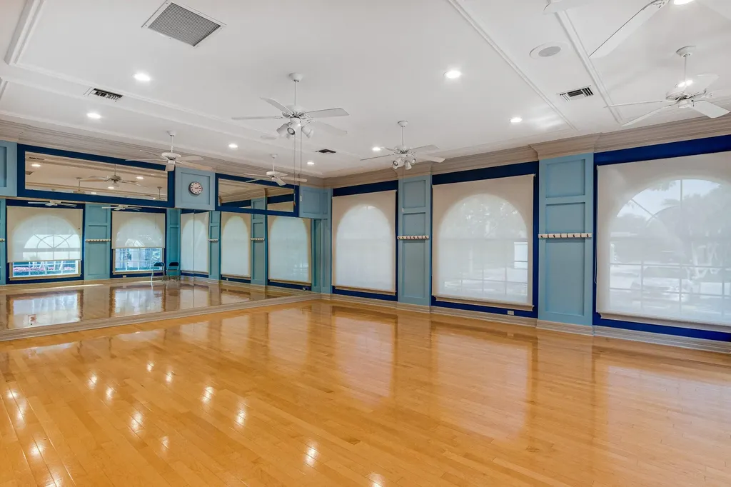 7385 Haviland Circle Boynton Beach FL 33437