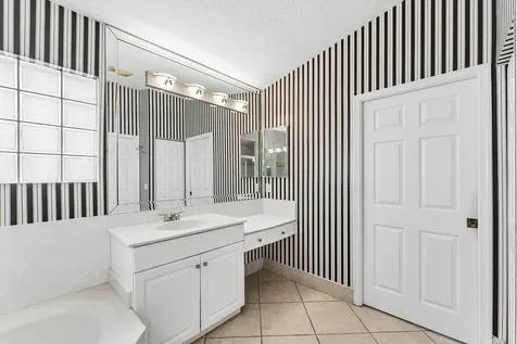 7385 Haviland Circle Boynton Beach FL 33437