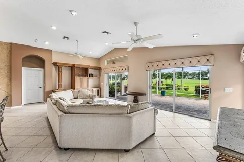 7385 Haviland Circle Boynton Beach FL 33437