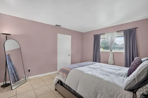 641 NW 43rd Avenue Coconut Creek FL 33066