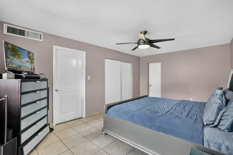 641 NW 43rd Avenue Coconut Creek FL 33066