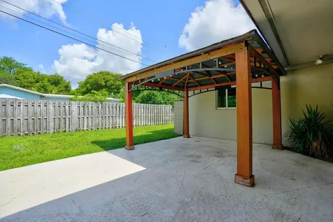 641 NW 43rd Avenue Coconut Creek FL 33066