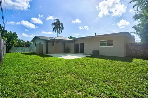 641 NW 43rd Avenue Coconut Creek FL 33066