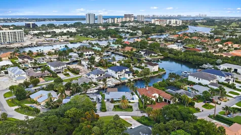 11360 W Teach Road Palm Beach Gardens FL 33410