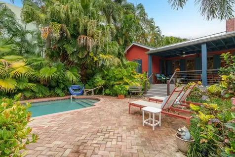 1609 NE 2nd Court Fort Lauderdale FL 33301
