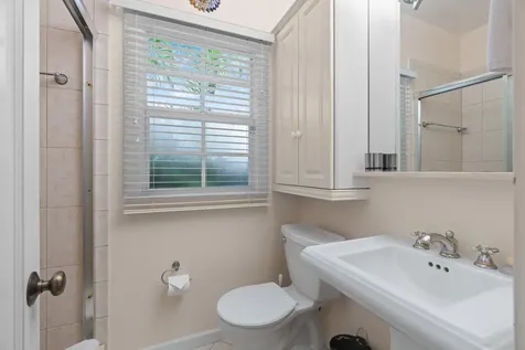 1609 NE 2nd Court Fort Lauderdale FL 33301