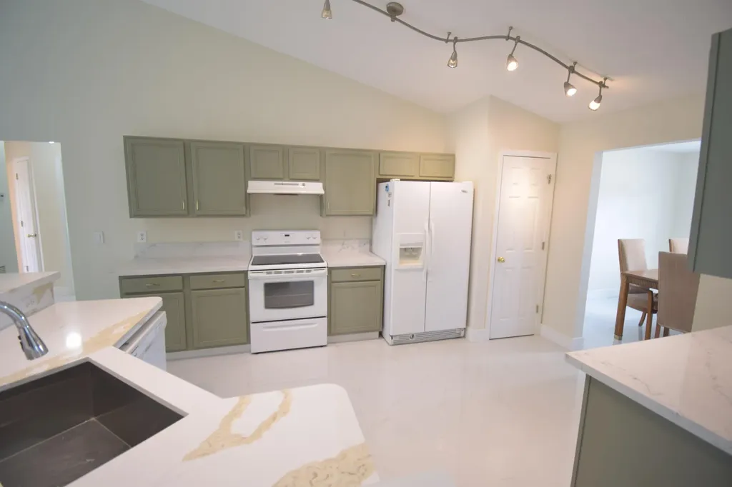 2198 SW Cameo Boulevard Port St Lucie FL 34953