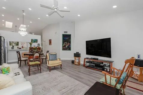3459 Inverrary W Lauderhill FL 33319