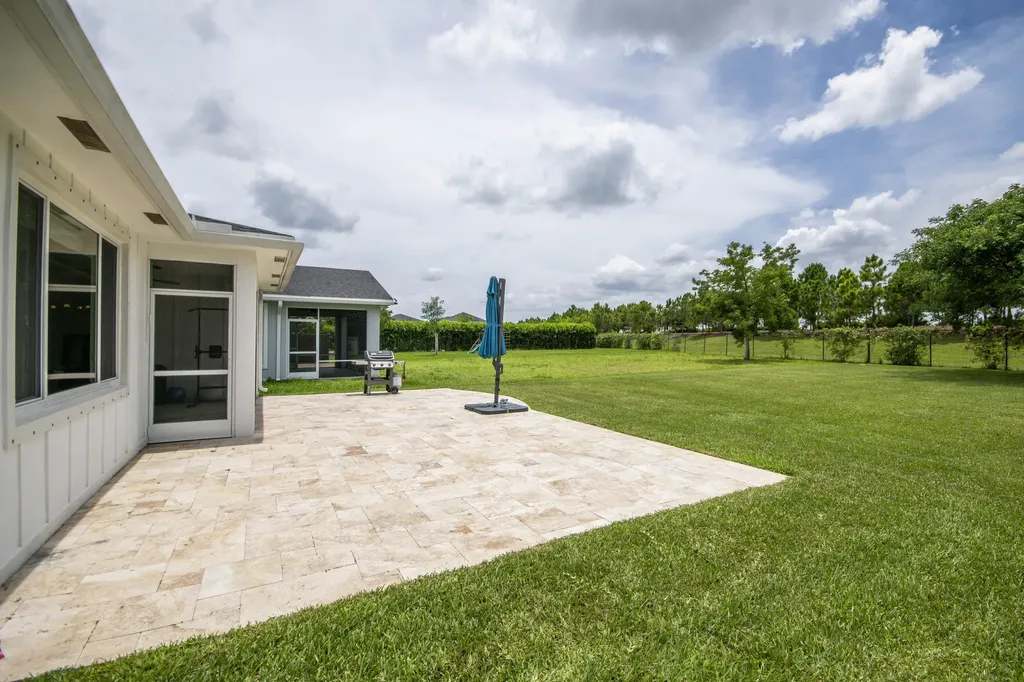 889 Wandering Willow Way Loxahatchee FL 33470