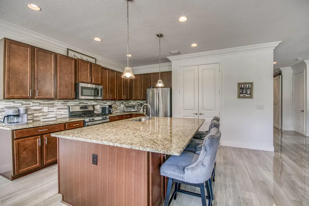 889 Wandering Willow Way Loxahatchee FL 33470