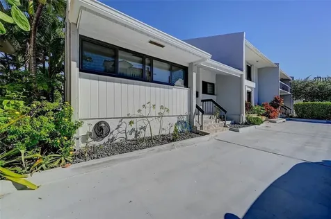 321 Jackson Street Hollywood FL 33019