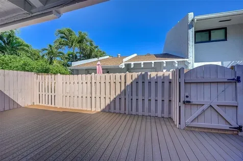 321 Jackson Street Hollywood FL 33019